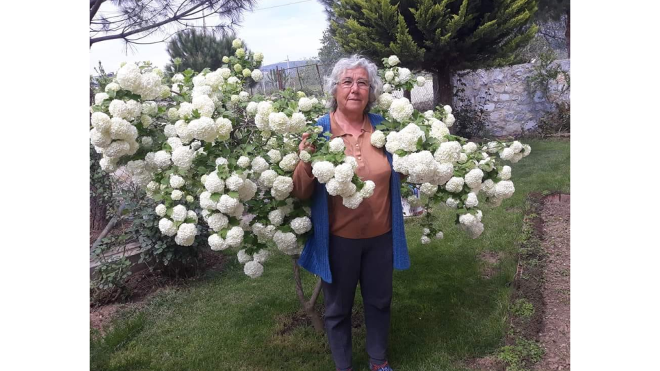 Himmet Ağagilin Mustafa Gençay'ın Eşi Fatma Gençay İzmir de Vefat Etmiştir...